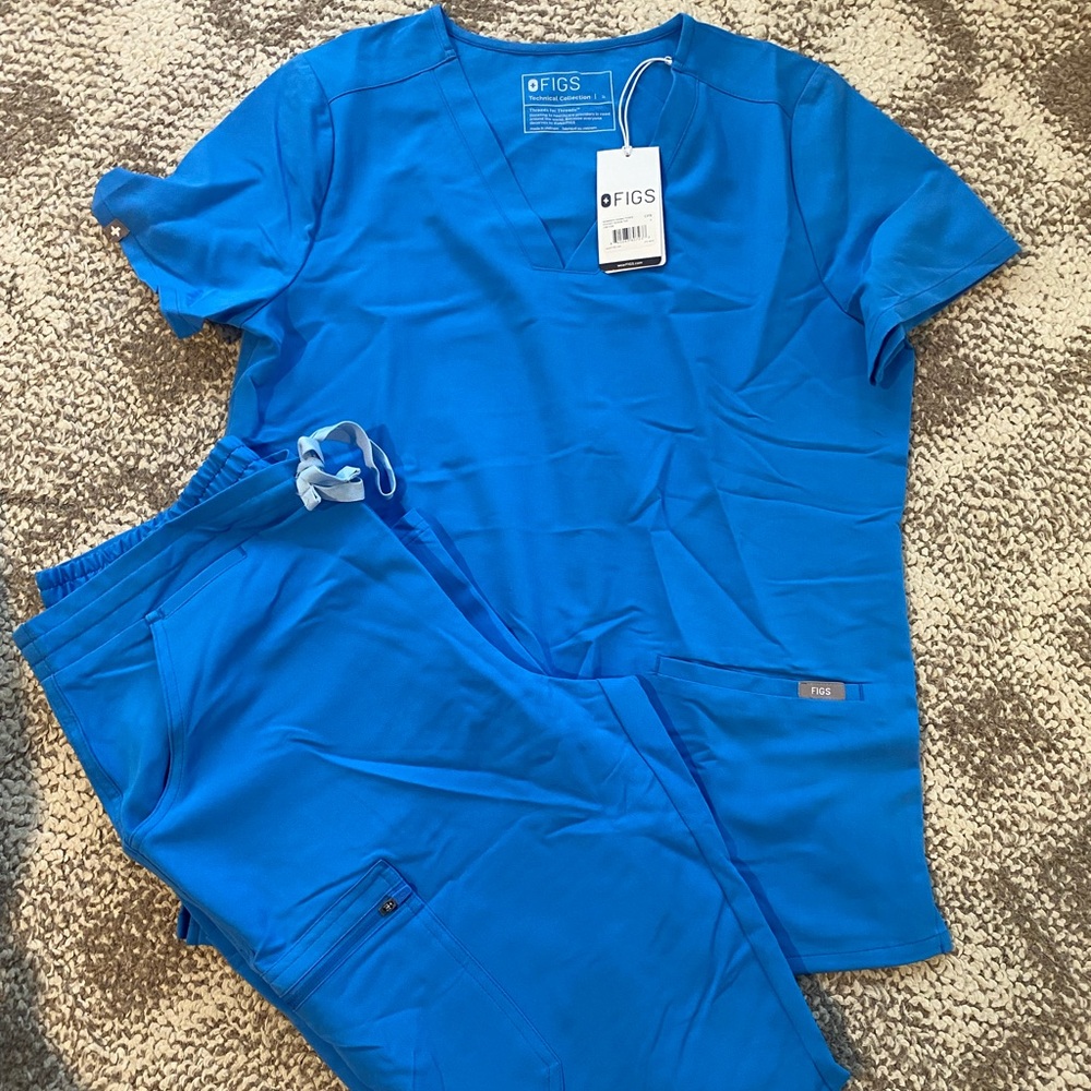 Figs scrub set